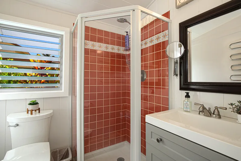 Bathroom at Fern Grotto Inn cottage, Kapaa, Kauai